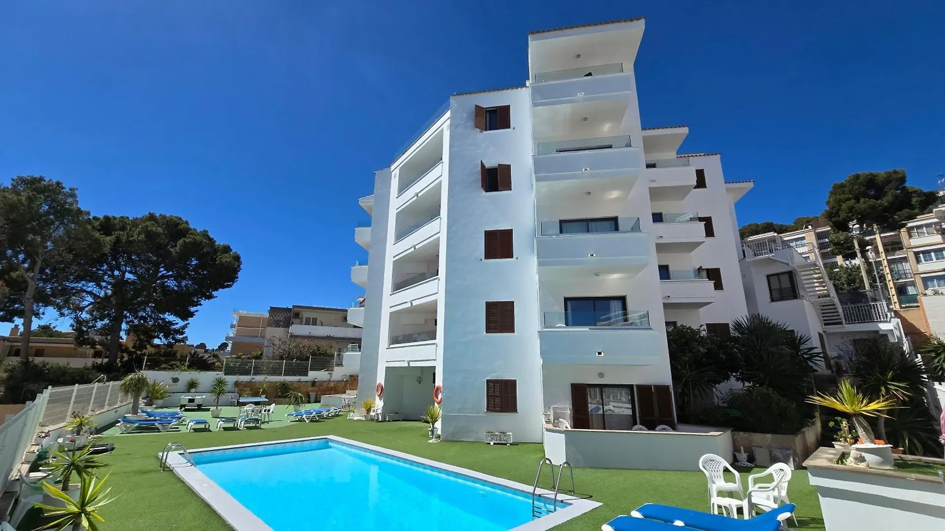 Marina Palmanova Apartamentos