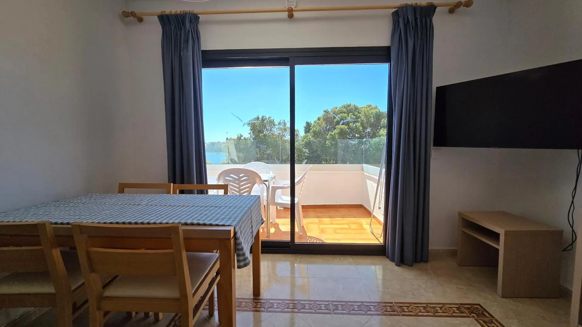 Marina Palmanova Apartamentos